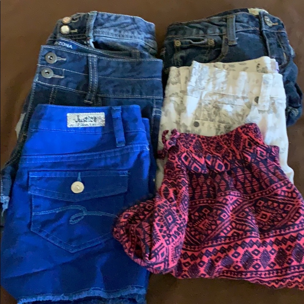Lot of 7 pairs of girls shorts